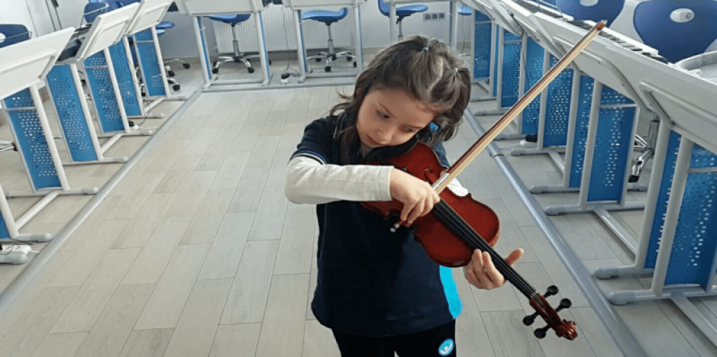 Müziğin Çocuklar Üzerindeki Önemli ve İnanılmaz Faydaları | İyi D...