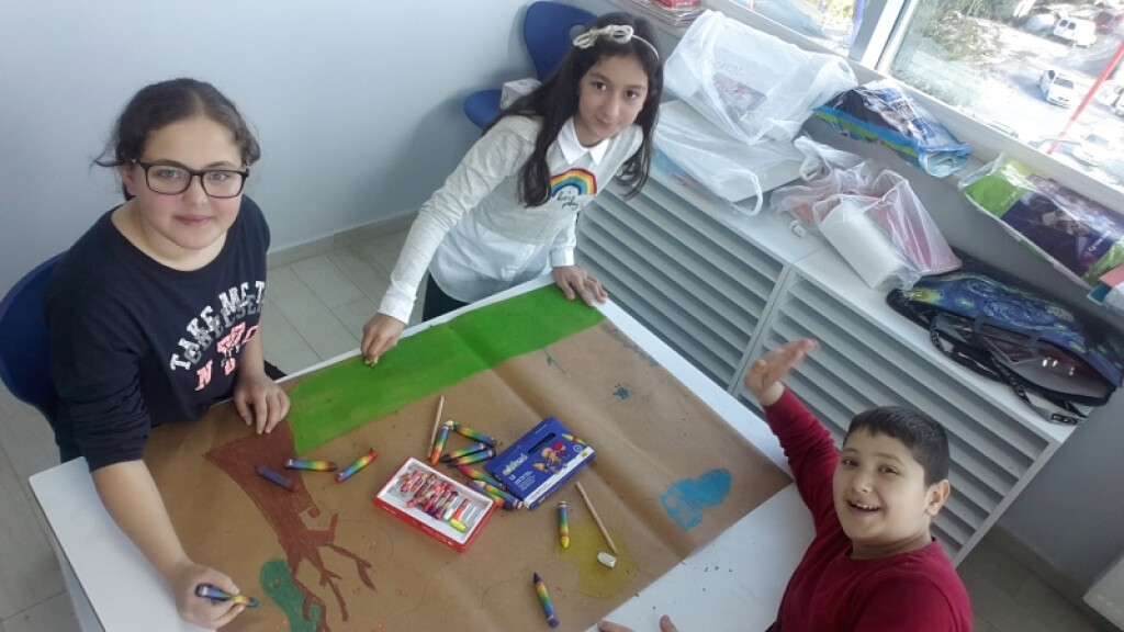 Pastel Boyalar İle Grup Çalışmamız | İstanbul Pendik İlkokulu ve...