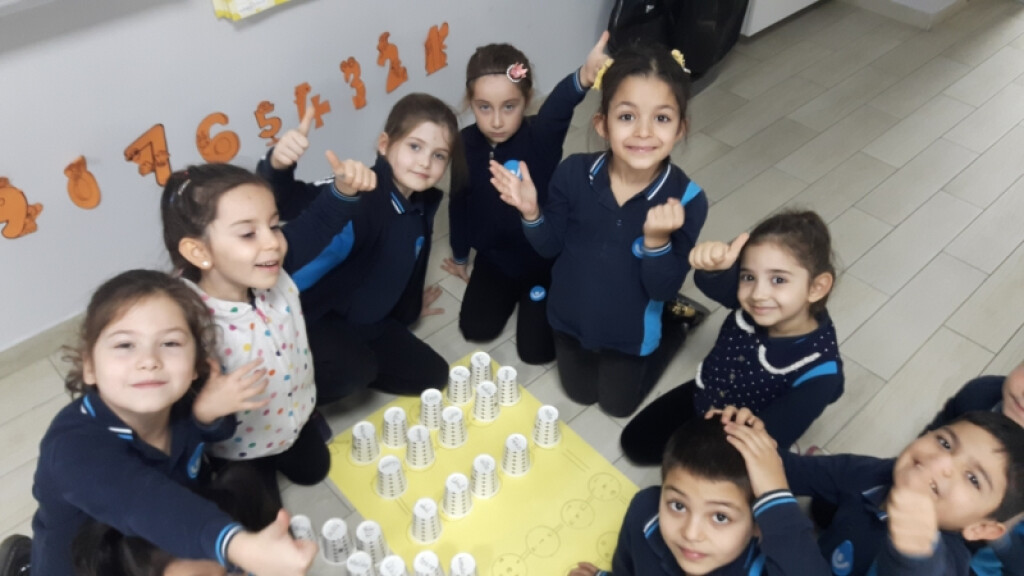 1.sınıf Öğrencilerinin Kelime Oluşturma Sevinici | İstanbul Pendi...