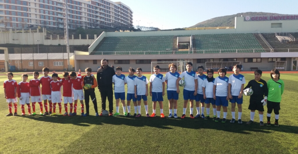 Milli Eğitim İlçe Futbol Turnuvası | İstanbul Pendik İlkokulu ve...