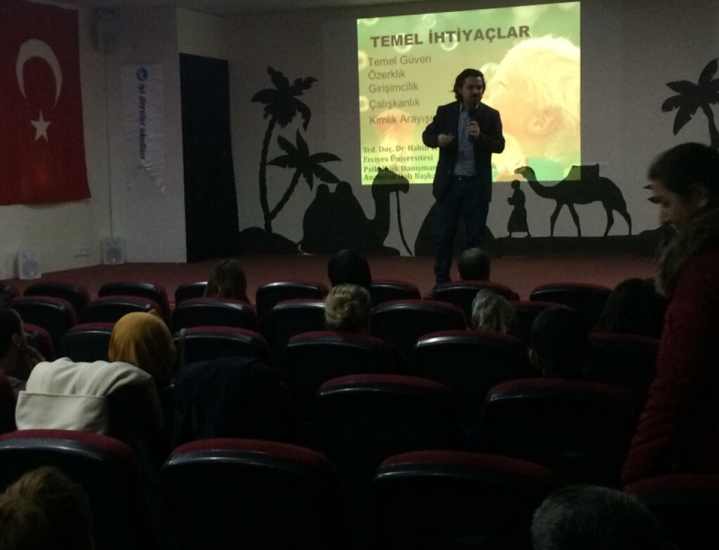 Erciyes Üniversitesi Eğitim Fakültesi Öğretim Üyesi Yrd. Doç. Dr....