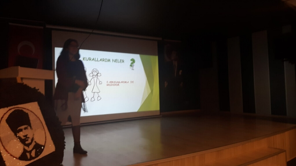 2 - A Sınıf Öğrencileri Seminerde: ) | İstanbul Pendik İlkokulu v...