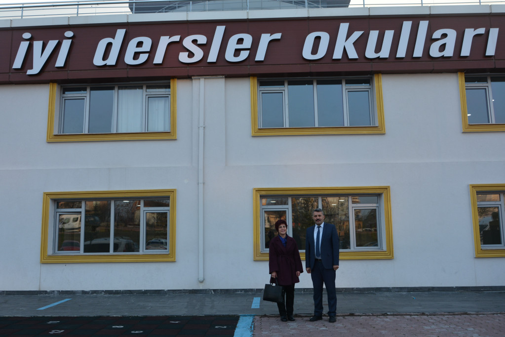 sinif ogretmeni hacer tipi iyi dersler de kayseri konaklar i