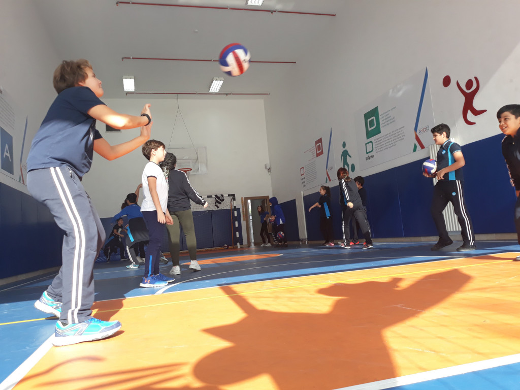 Voleybol Oynamaya Başladık | İstanbul Pendik İlkokulu ve Ortaokul...