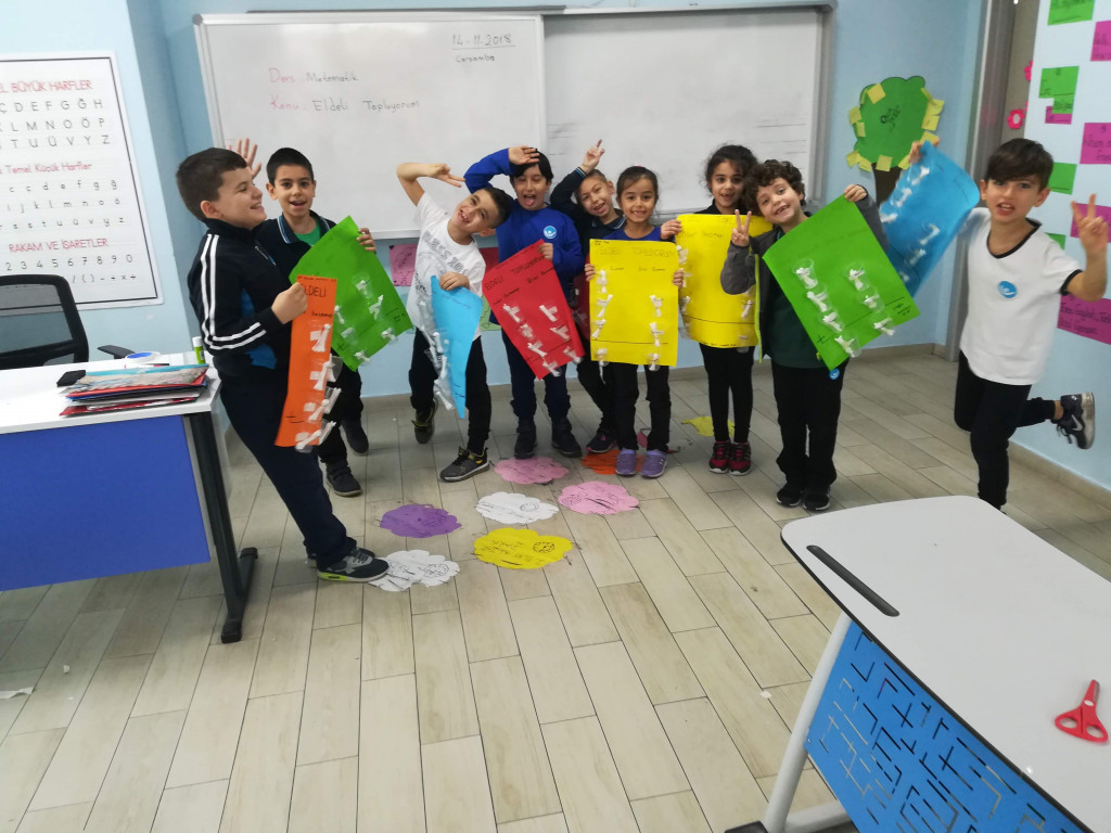 Eldeli Topluyorum Etkinliği | İstanbul Pendik İlkokulu ve Ortaoku...